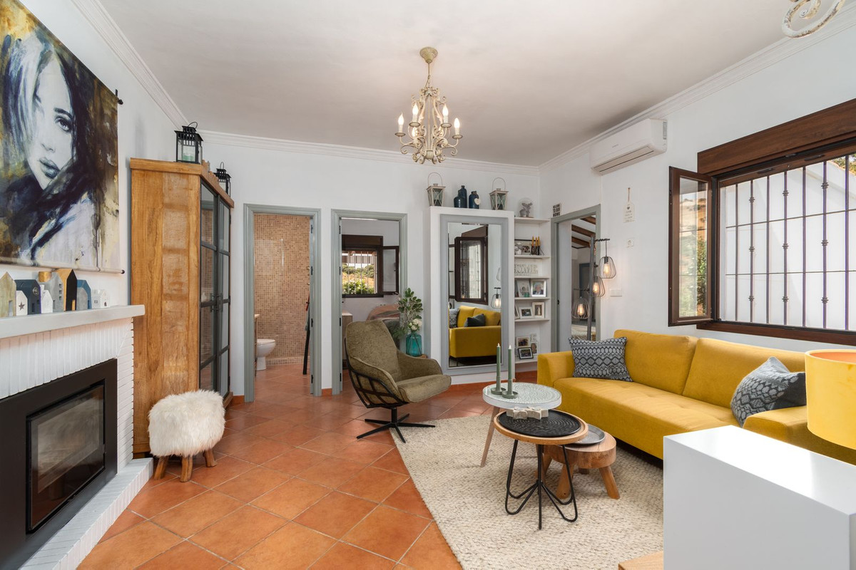 Se vende Finca - Cortijo de 3 dormitorios en Costa Del Sol, Málaga, España