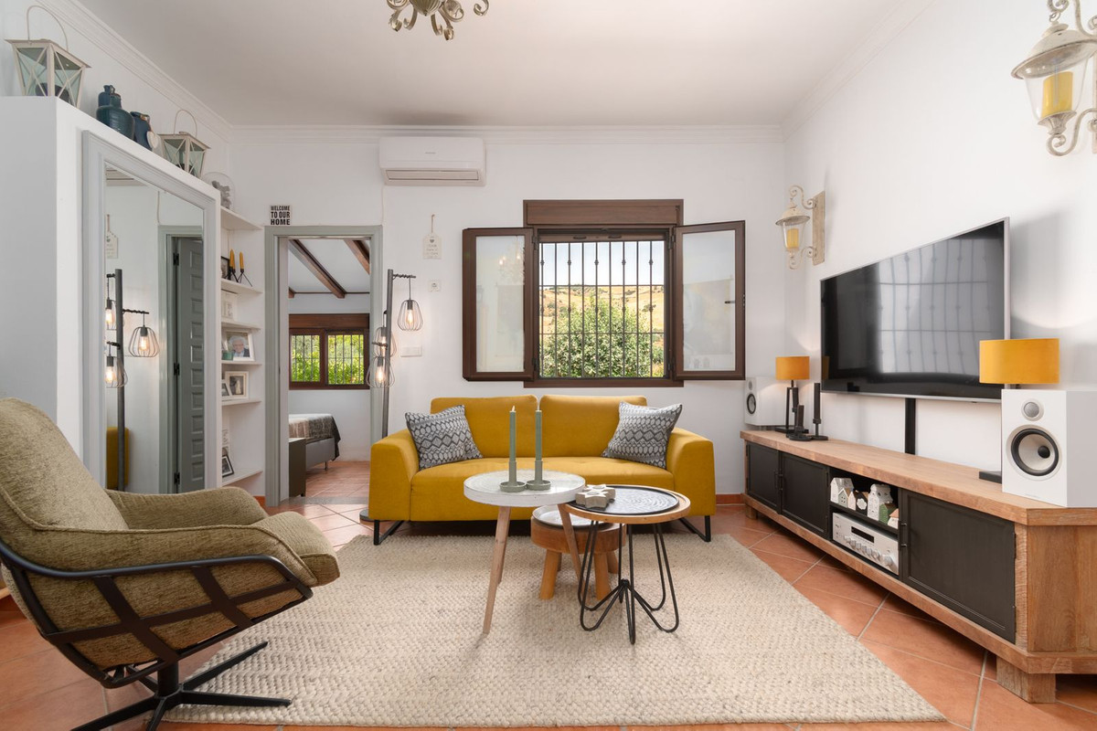 Se vende Finca - Cortijo de 3 dormitorios en Costa Del Sol, Málaga, España