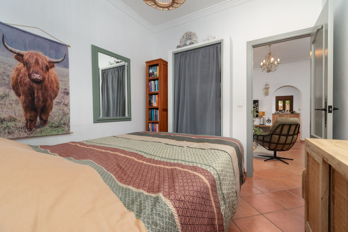 Se vende Finca - Cortijo de 3 dormitorios en Costa Del Sol, Málaga, España