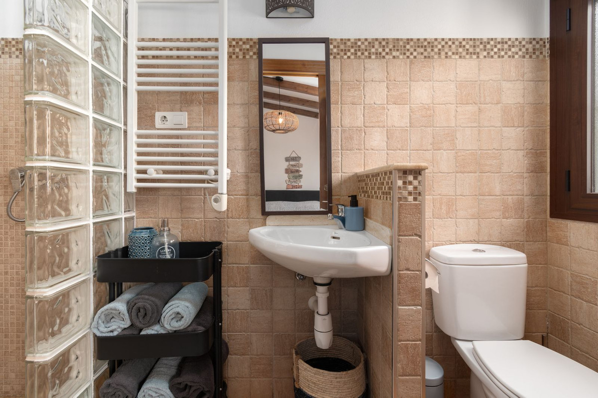 Se vende Finca - Cortijo de 3 dormitorios en Costa Del Sol, Málaga, España