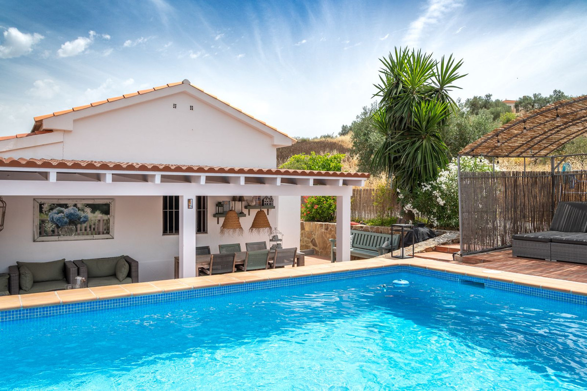 Se vende Finca - Cortijo de 3 dormitorios en Costa Del Sol, Málaga, España