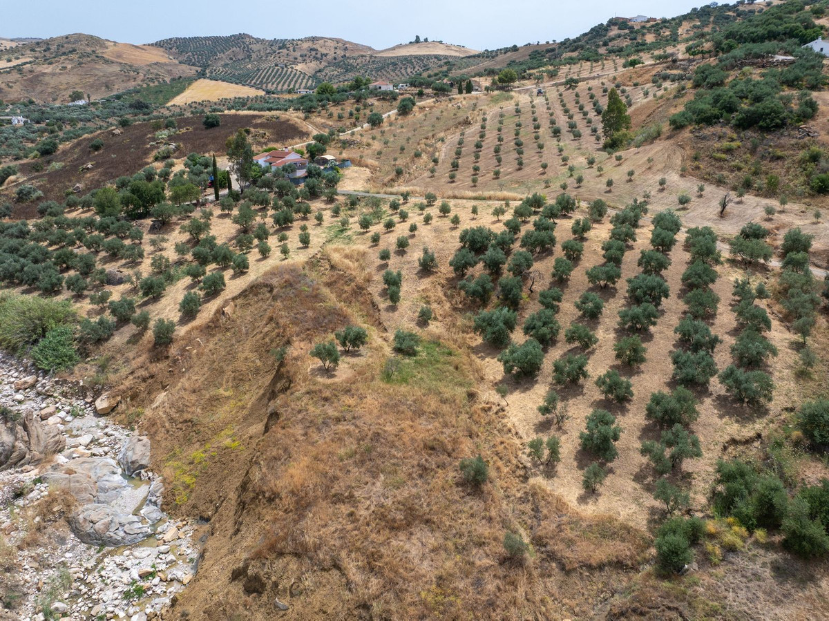 Se vende Finca - Cortijo de 3 dormitorios en Costa Del Sol, Málaga, España