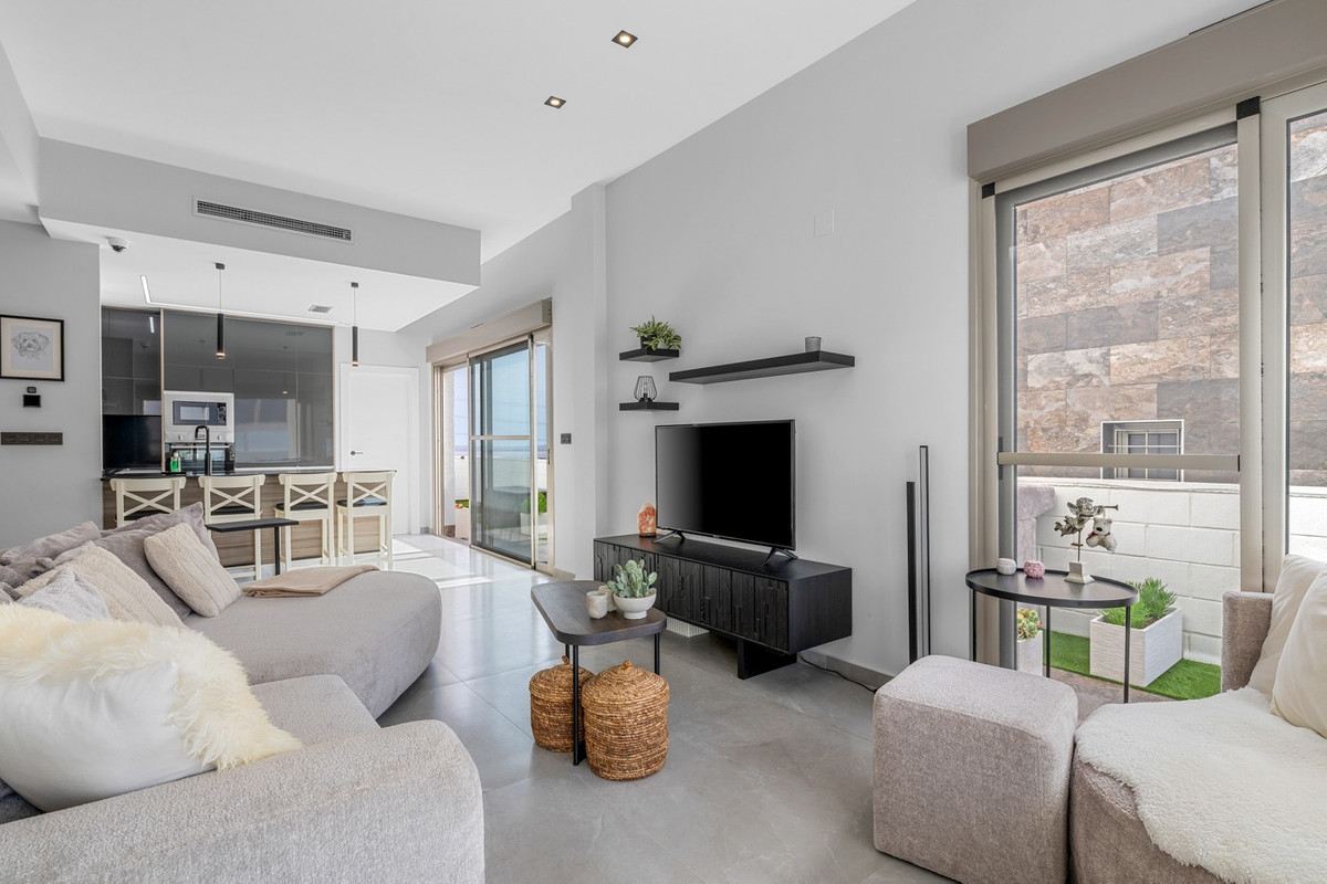 5 Bed Townhouse for sale in Villamartin Costa Blanca, Alicante, Spain