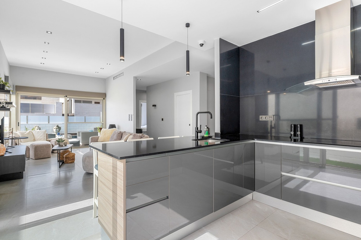 5 Bed Townhouse for sale in Villamartin Costa Blanca, Alicante, Spain