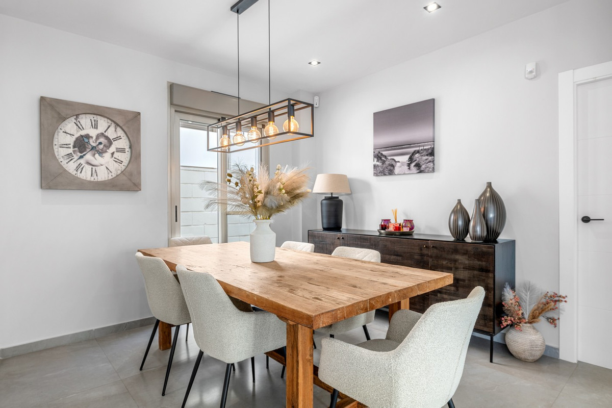 5 Bed Townhouse for sale in Villamartin Costa Blanca, Alicante, Spain