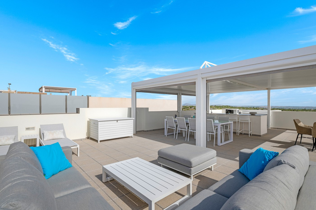 5 Bed Townhouse for sale in Villamartin Costa Blanca, Alicante, Spain