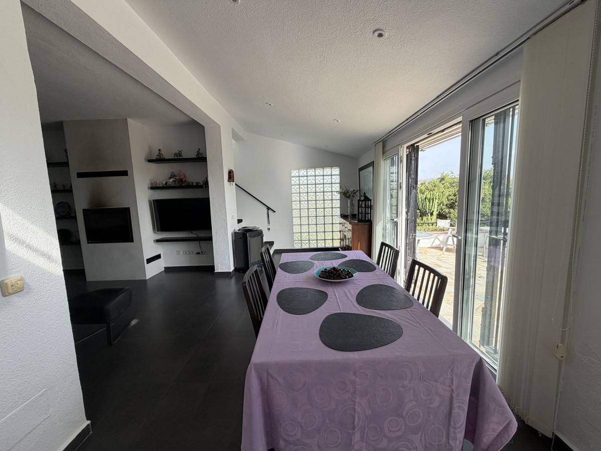 3 Bed Townhouse for sale in La Duquesa Costa Del Sol, Málaga, Spain