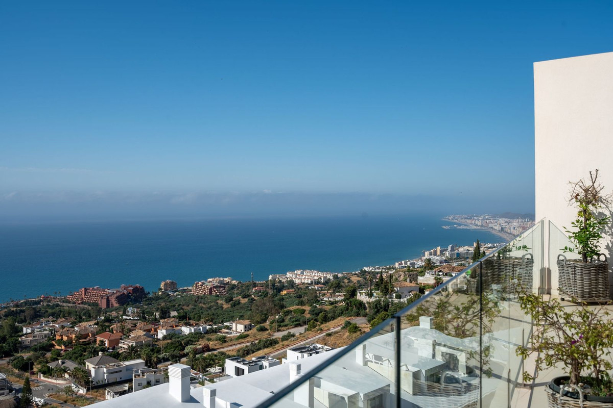 3 Bed Apartment for sale in Benalmadena Pueblo Costa Del Sol, Málaga, Spain
