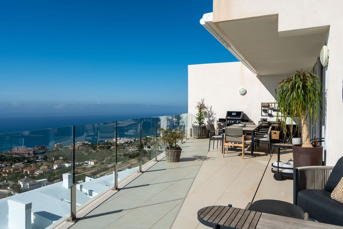 3 Bed Apartment for sale in Benalmadena Pueblo Costa Del Sol, Málaga, Spain