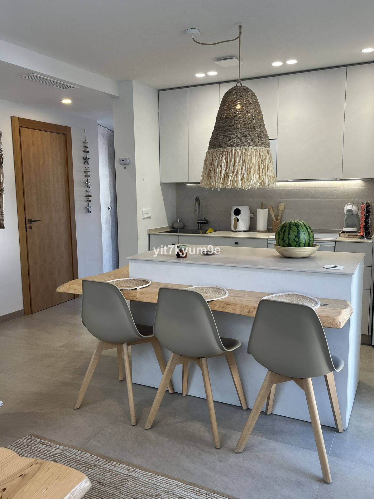 2 Bed Apartment for sale in Estepona Costa Del Sol, Málaga, Spain