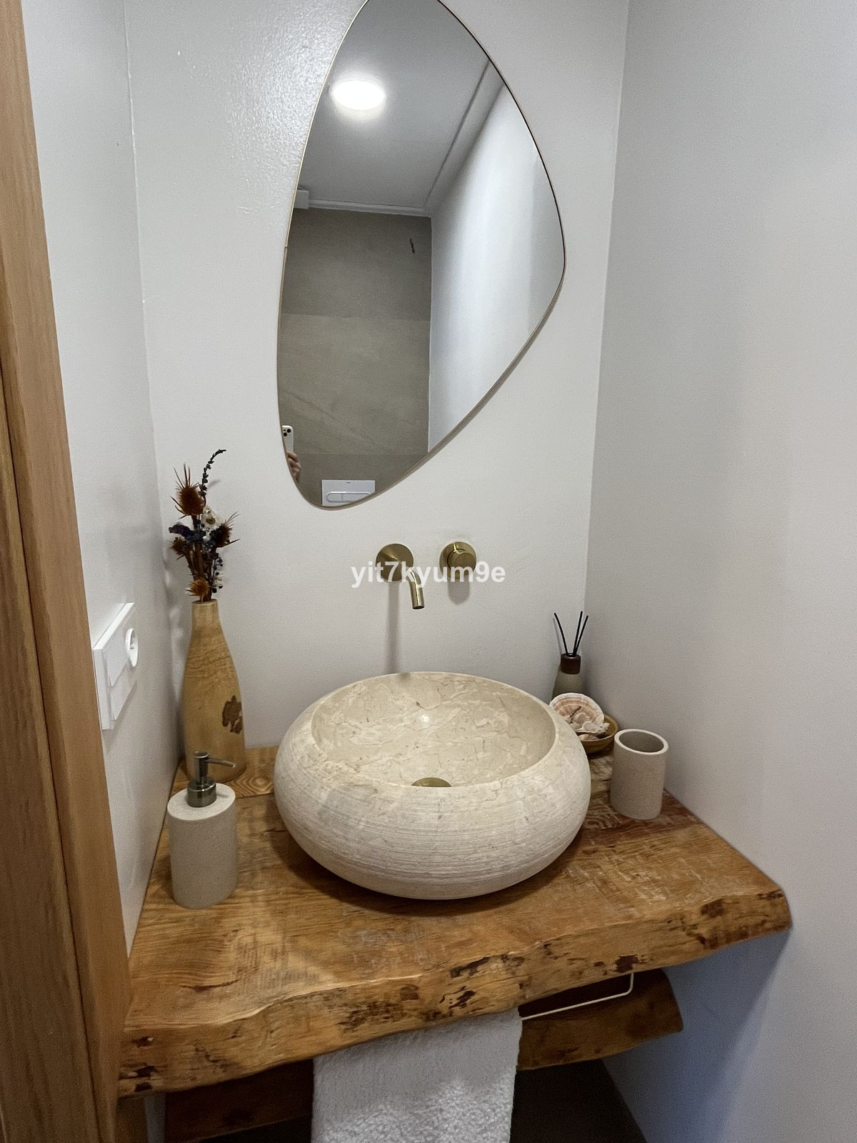 2 Bed Apartment for sale in Estepona Costa Del Sol, Málaga, Spain