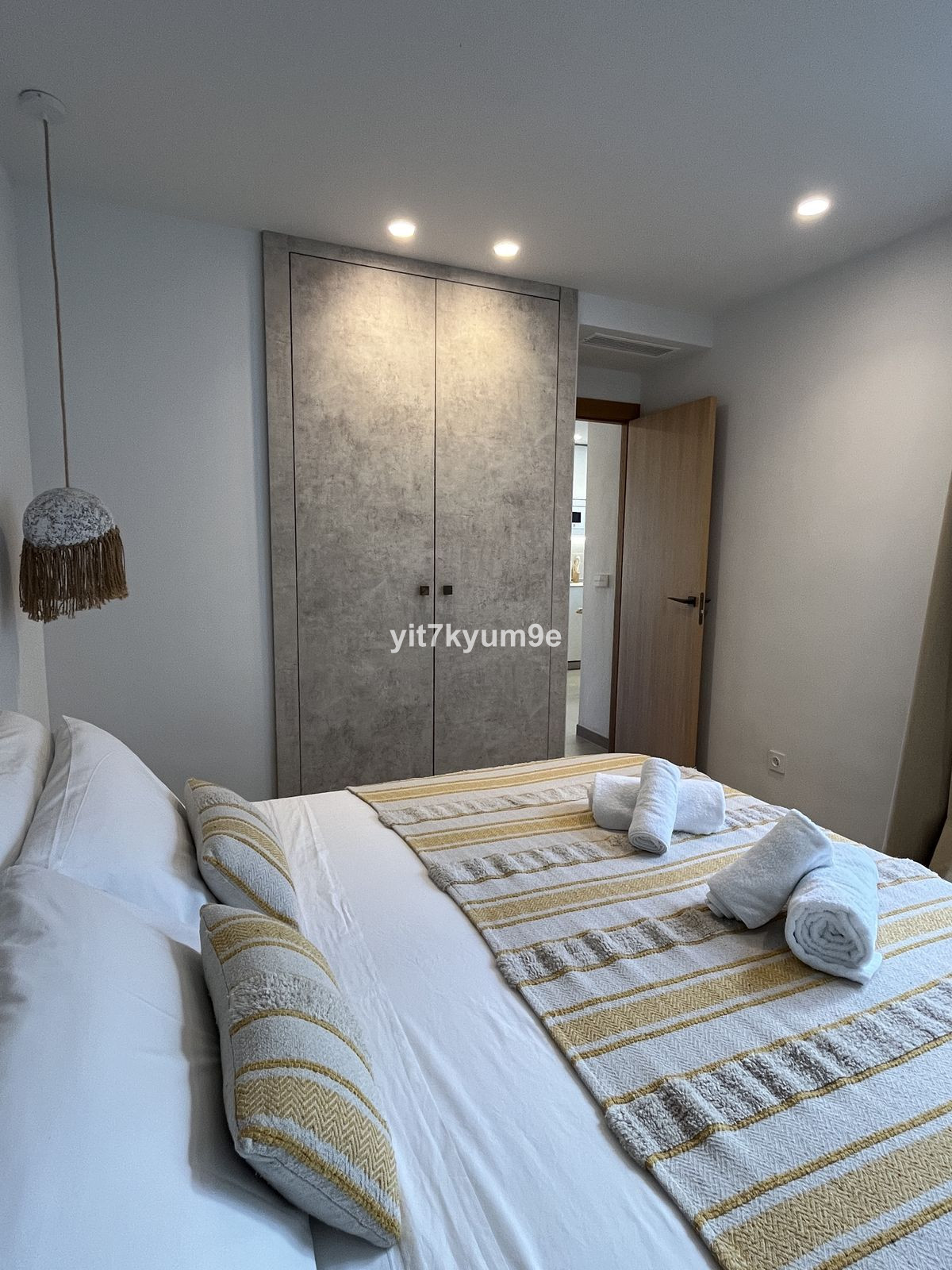 2 Bed Apartment for sale in Estepona Costa Del Sol, Málaga, Spain