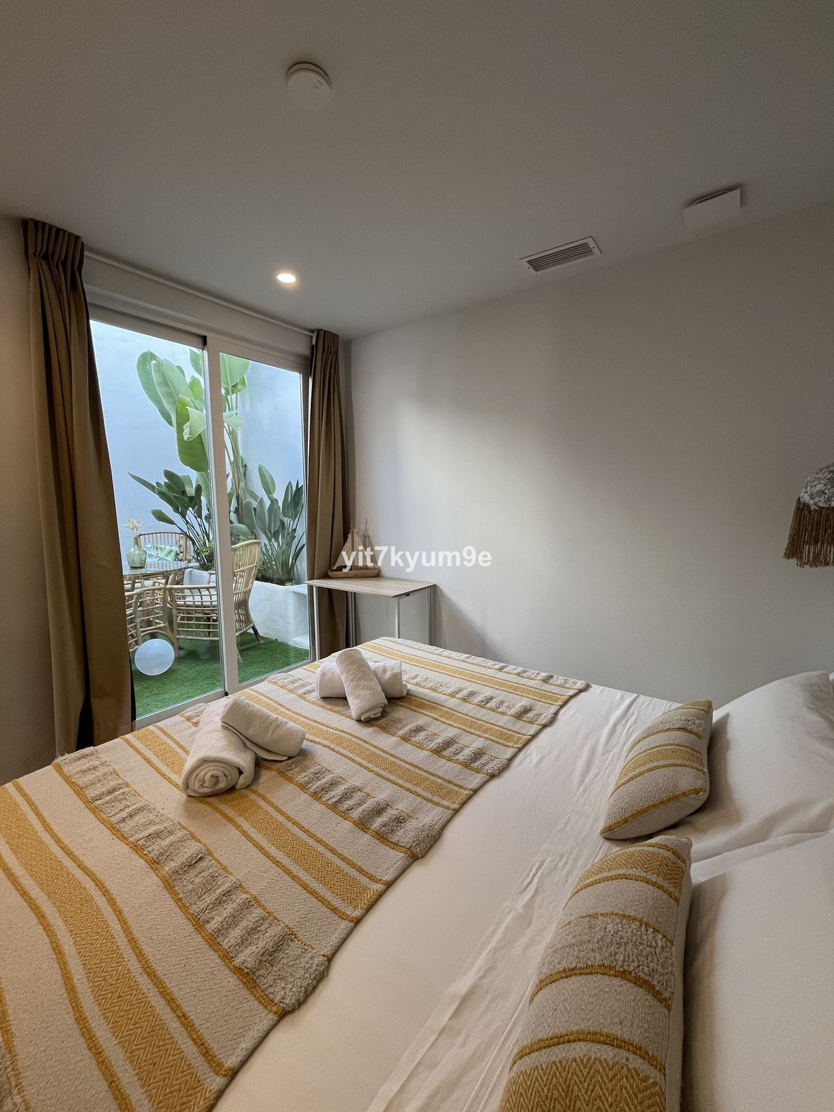 2 Bed Apartment for sale in Estepona Costa Del Sol, Málaga, Spain