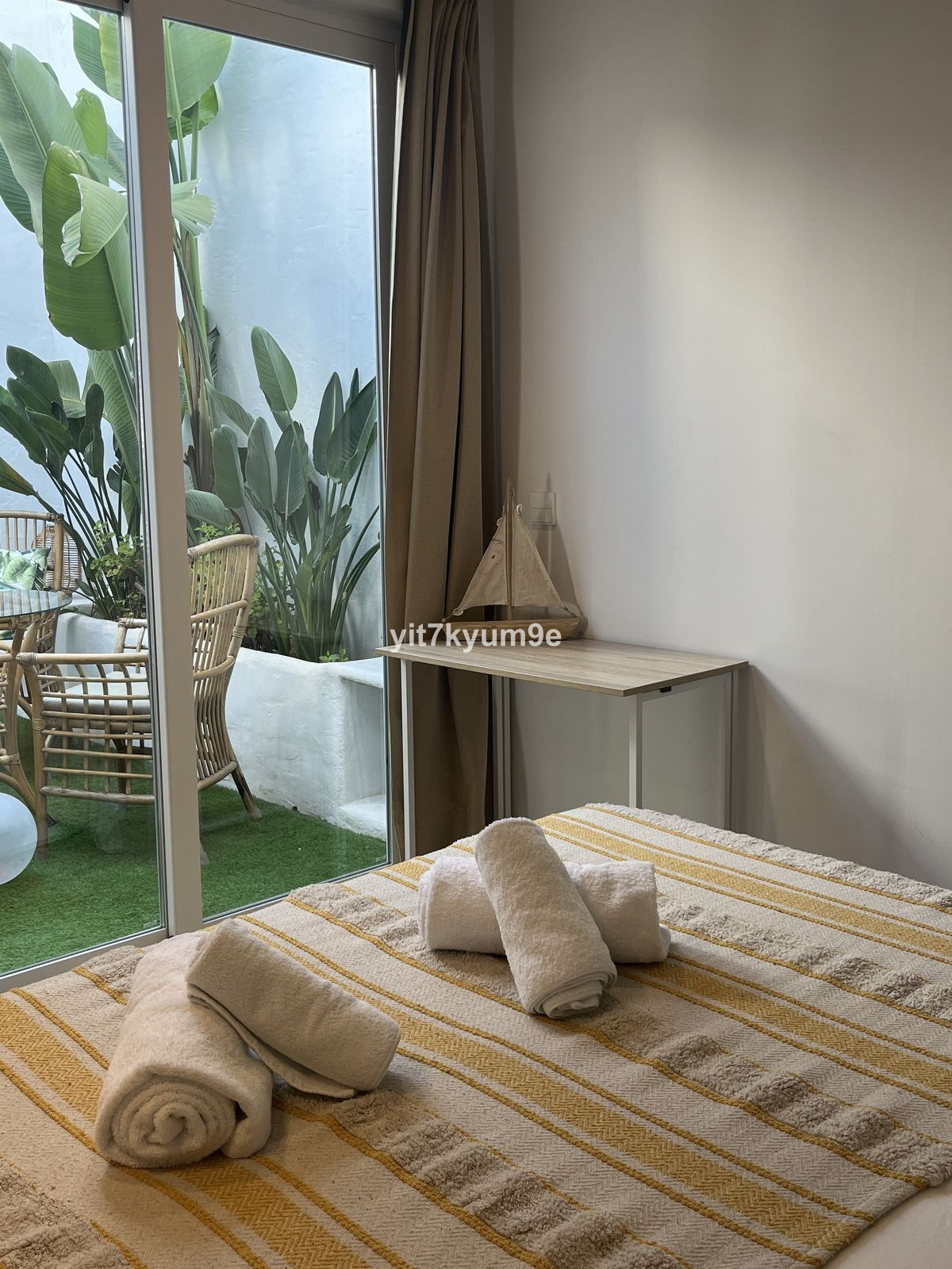 2 Bed Apartment for sale in Estepona Costa Del Sol, Málaga, Spain