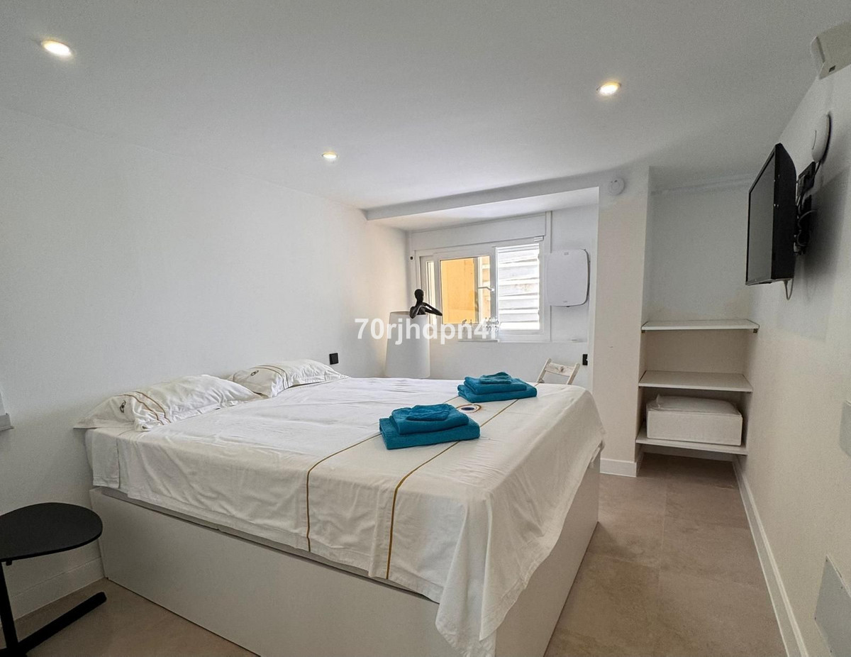 Se vende Villa - Chalet de 4 dormitorios en Costa Del Sol, Málaga, España