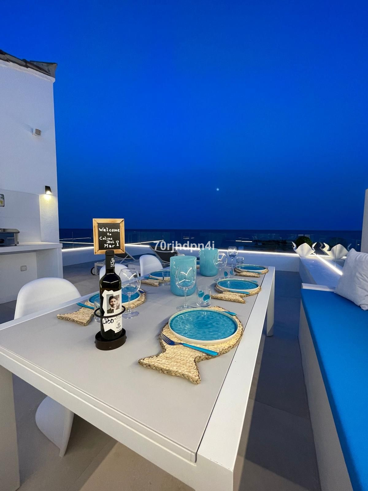 Se vende Villa - Chalet de 4 dormitorios en Costa Del Sol, Málaga, España