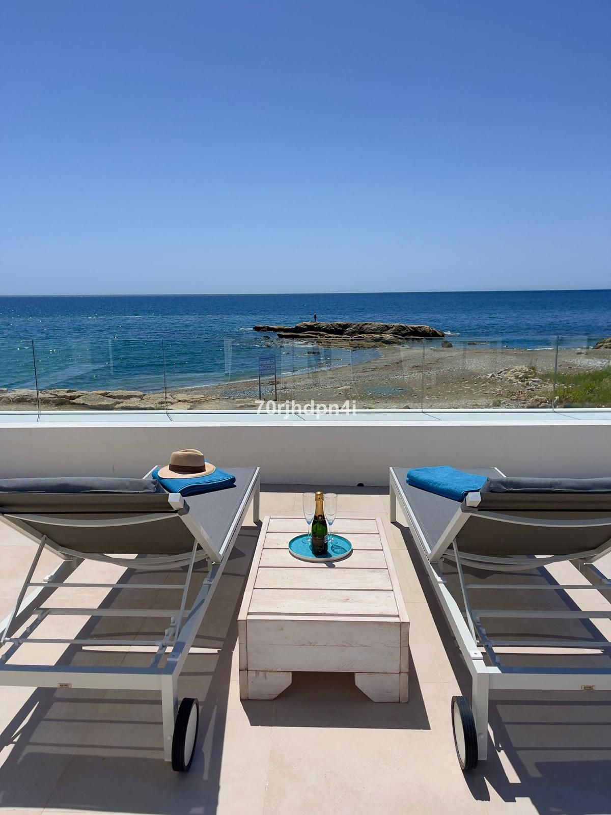 Se vende Villa - Chalet de 4 dormitorios en Costa Del Sol, Málaga, España