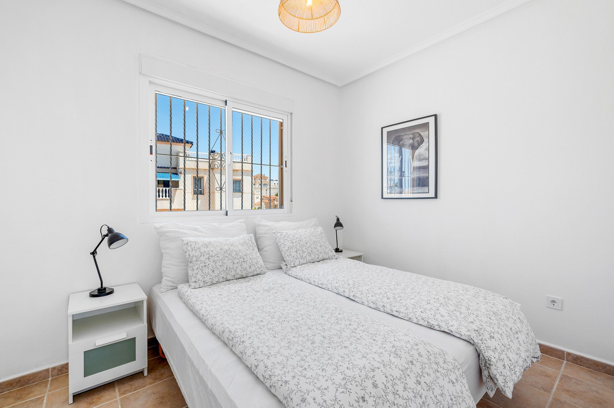 Se vende Pareada de 3 dormitorios en Costa Blanca, Alicante, España