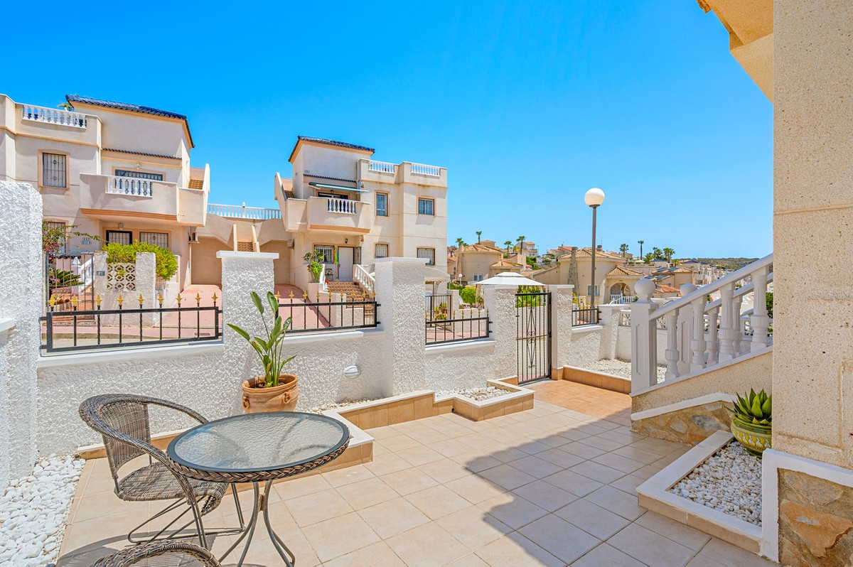 Se vende Pareada de 3 dormitorios en Costa Blanca, Alicante, España