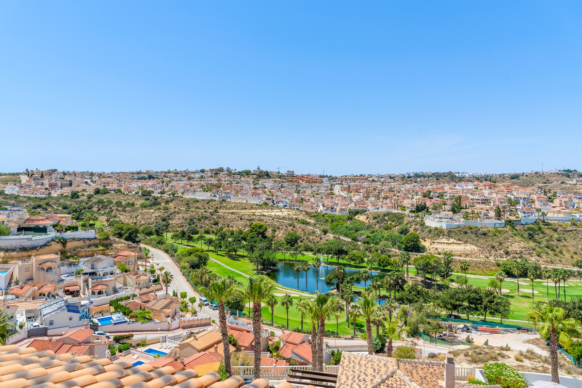 Se vende Pareada de 3 dormitorios en Costa Blanca, Alicante, España