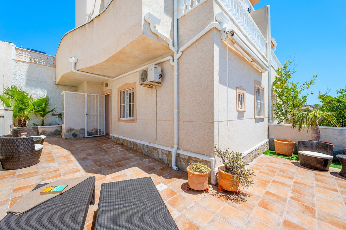 Se vende Pareada de 3 dormitorios en Costa Blanca, Alicante, España
