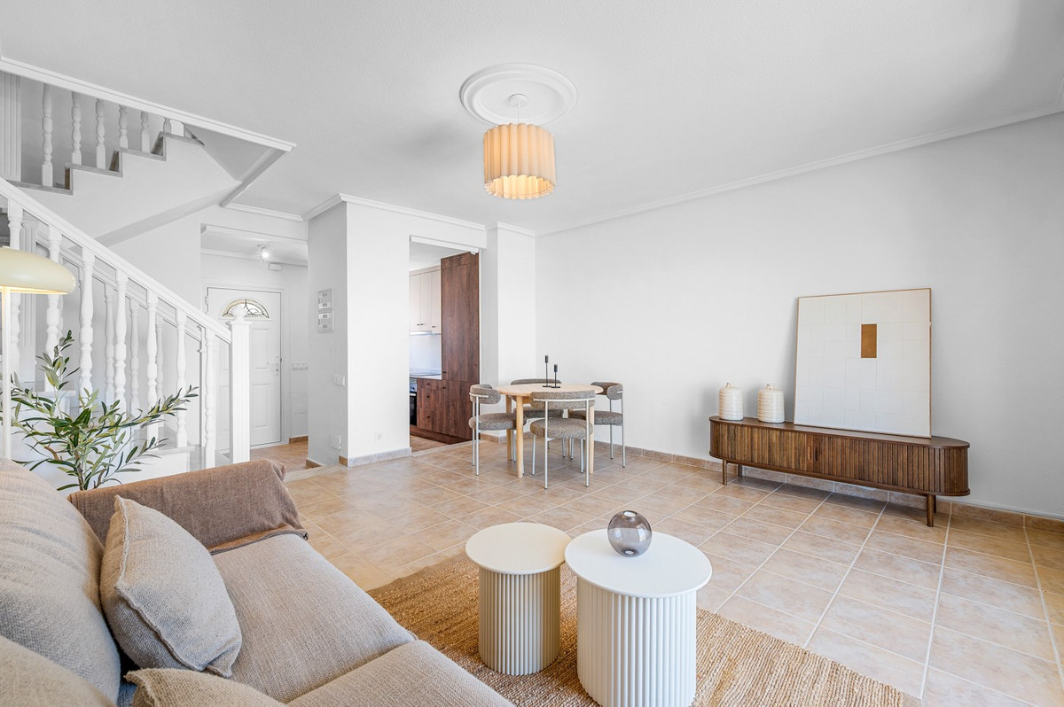 Se vende Pareada de 3 dormitorios en Costa Blanca, Alicante, España