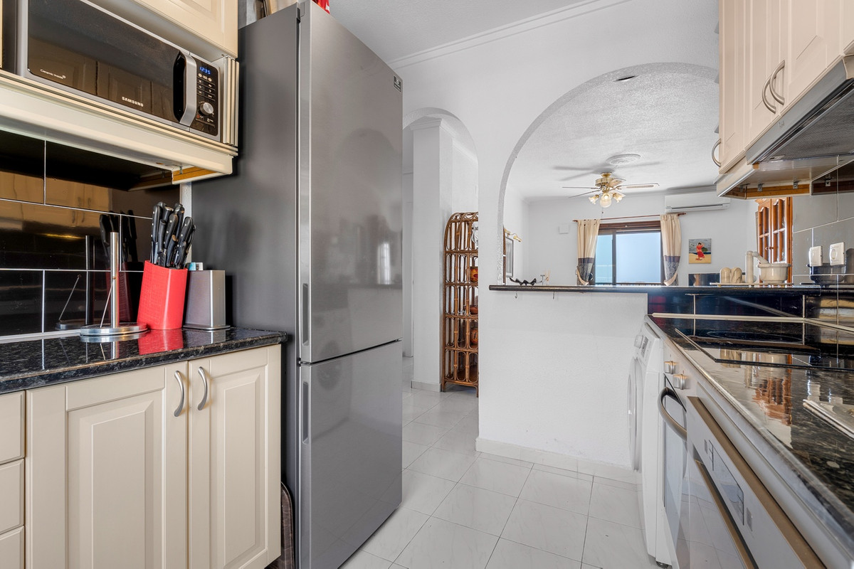 Se vende Apartamento Planta Baja de 2 dormitorios en Costa Blanca, Alicante, España