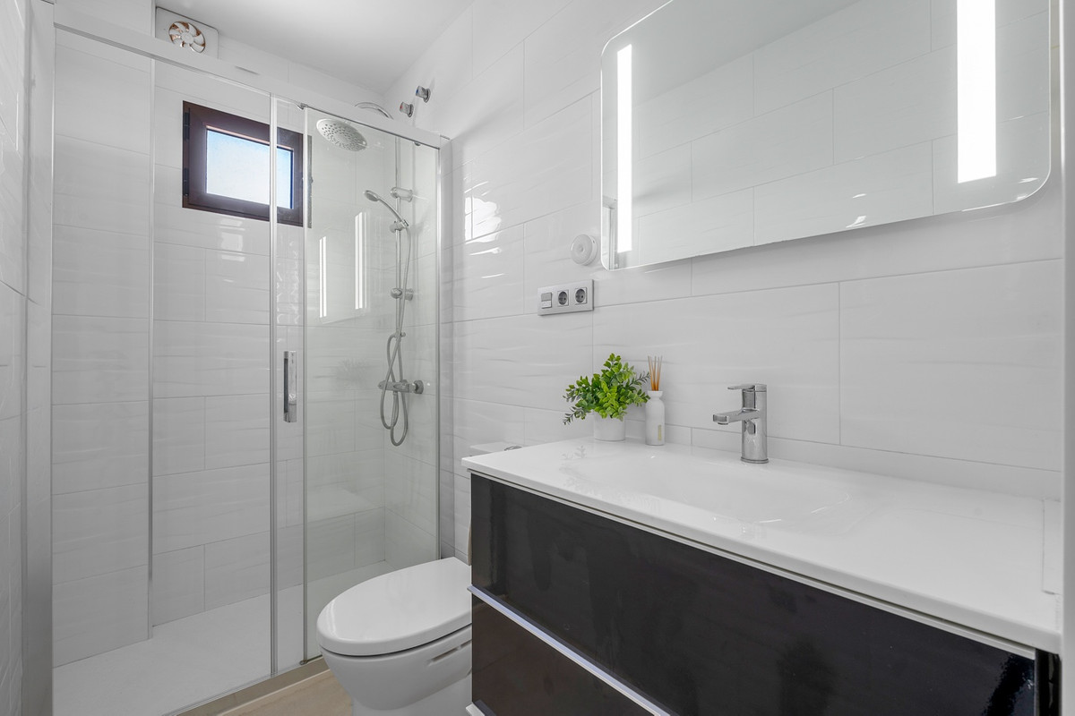 Se vende Apartamento Planta Baja de 2 dormitorios en Costa Blanca, Alicante, España