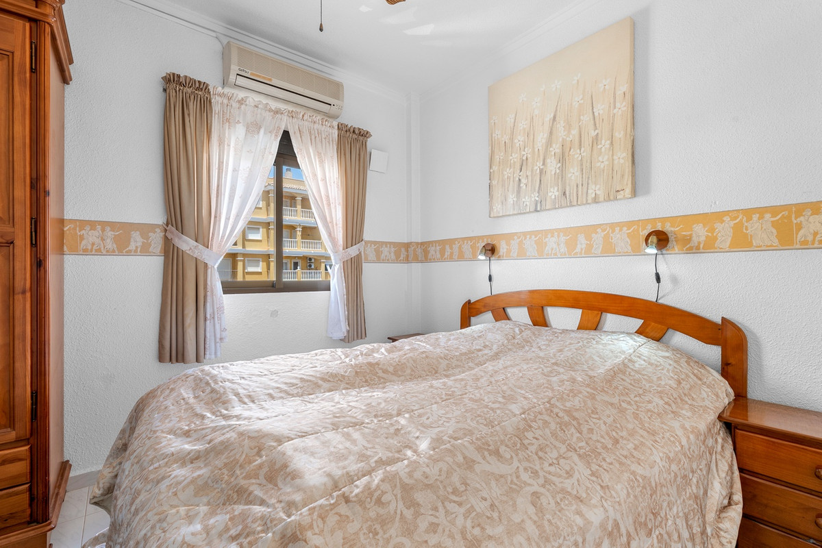 Se vende Apartamento Planta Baja de 2 dormitorios en Costa Blanca, Alicante, España