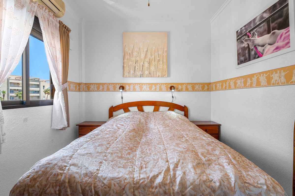 Se vende Apartamento Planta Baja de 2 dormitorios en Costa Blanca, Alicante, España