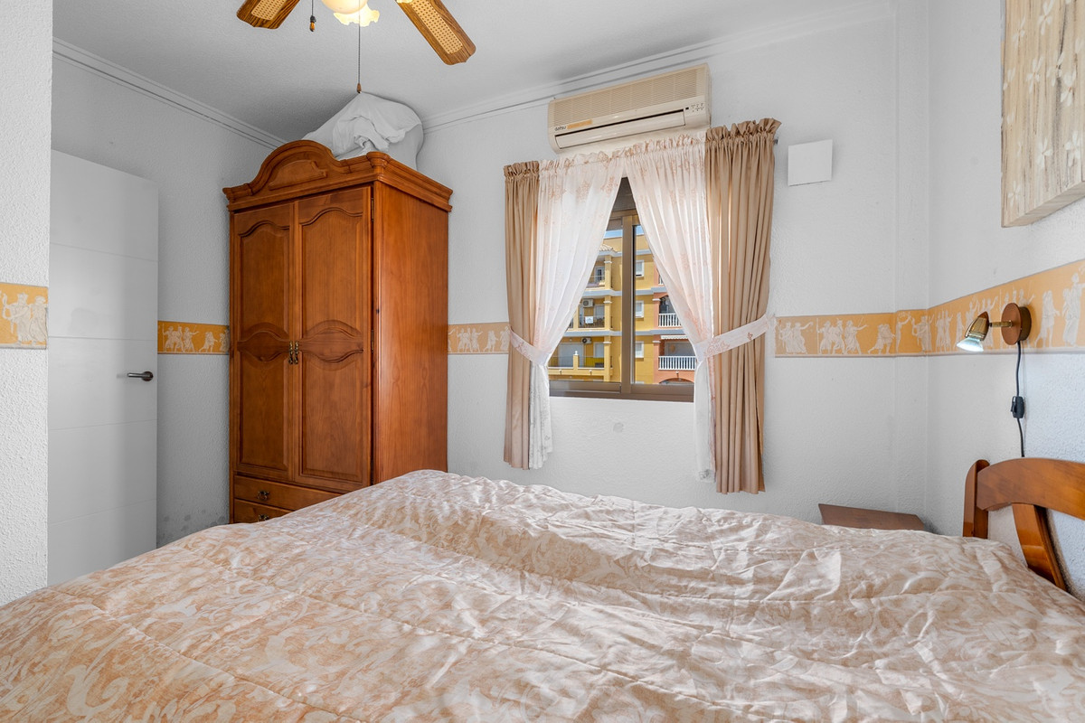 Se vende Apartamento Planta Baja de 2 dormitorios en Costa Blanca, Alicante, España