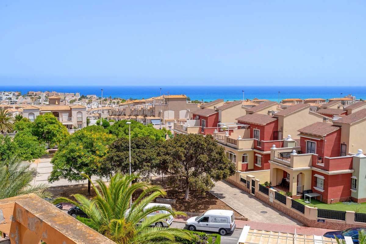 Se vende Apartamento Planta Baja de 2 dormitorios en Costa Blanca, Alicante, España
