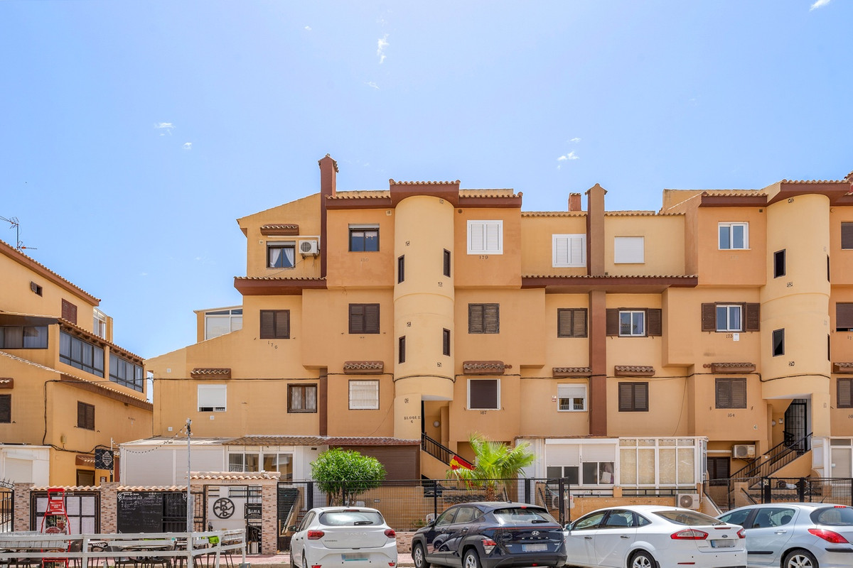 Se vende Apartamento Planta Baja de 2 dormitorios en Costa Blanca, Alicante, España