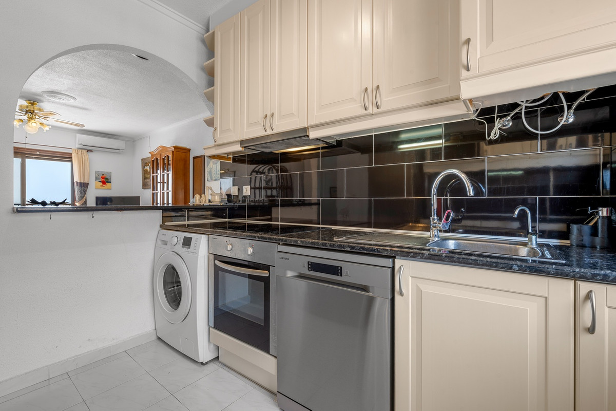 Se vende Apartamento Planta Baja de 2 dormitorios en Costa Blanca, Alicante, España