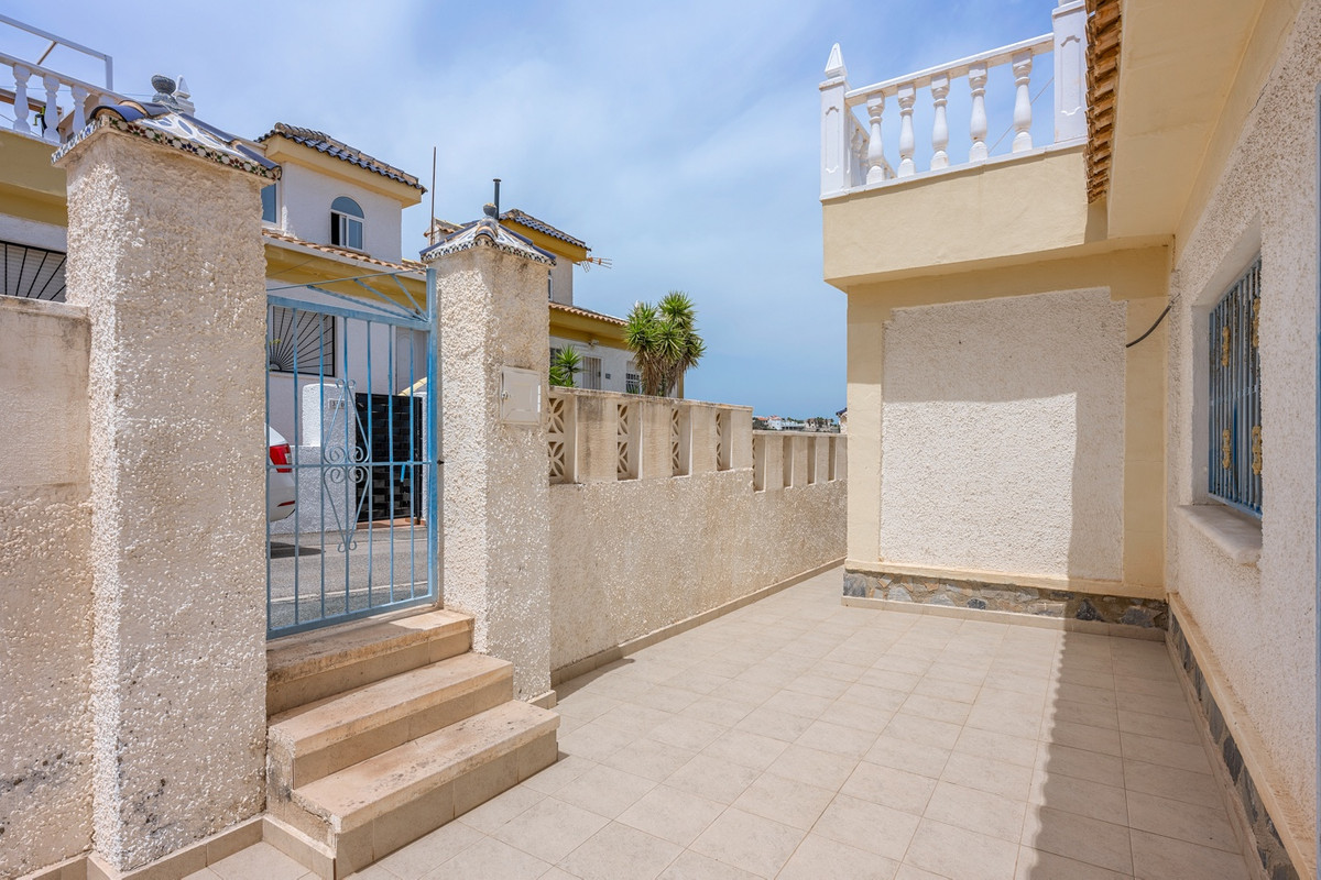 3 Bed Townhouse for sale in Ciudad Quesada Costa Blanca, Alicante, Spain