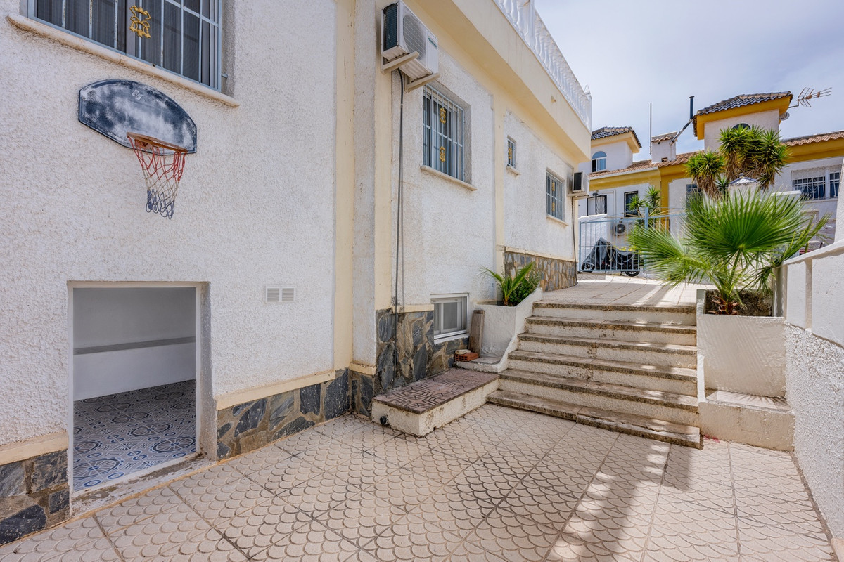 3 Bed Townhouse for sale in Ciudad Quesada Costa Blanca, Alicante, Spain
