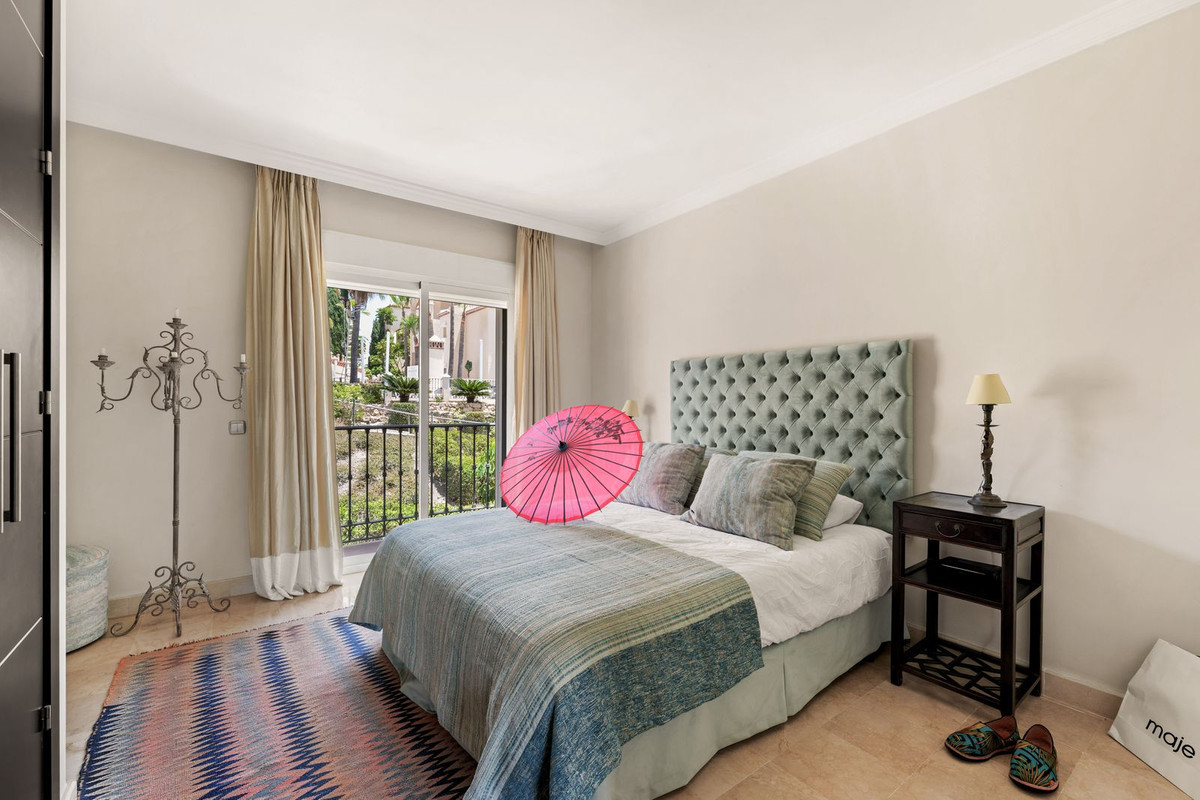 2 Bed Apartment for sale in Atalaya Costa Del Sol, Málaga, Spain