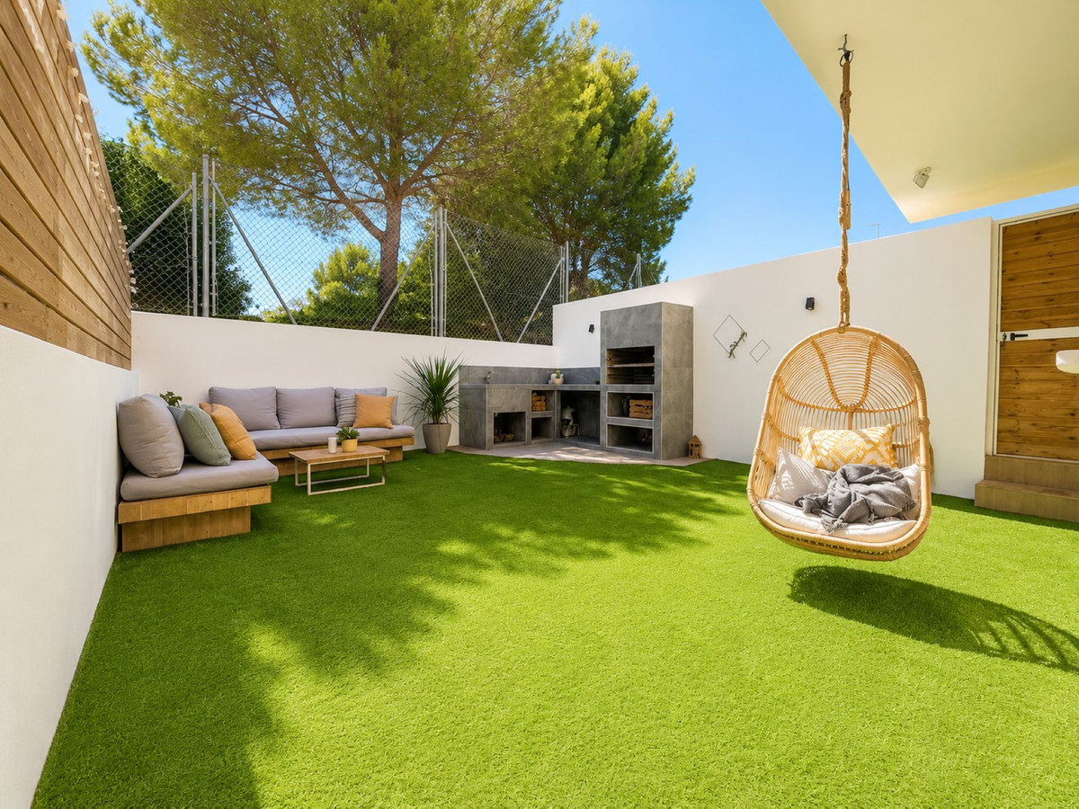 4 Bed Apartment for sale in Casares Playa Costa Del Sol, Málaga, Spain