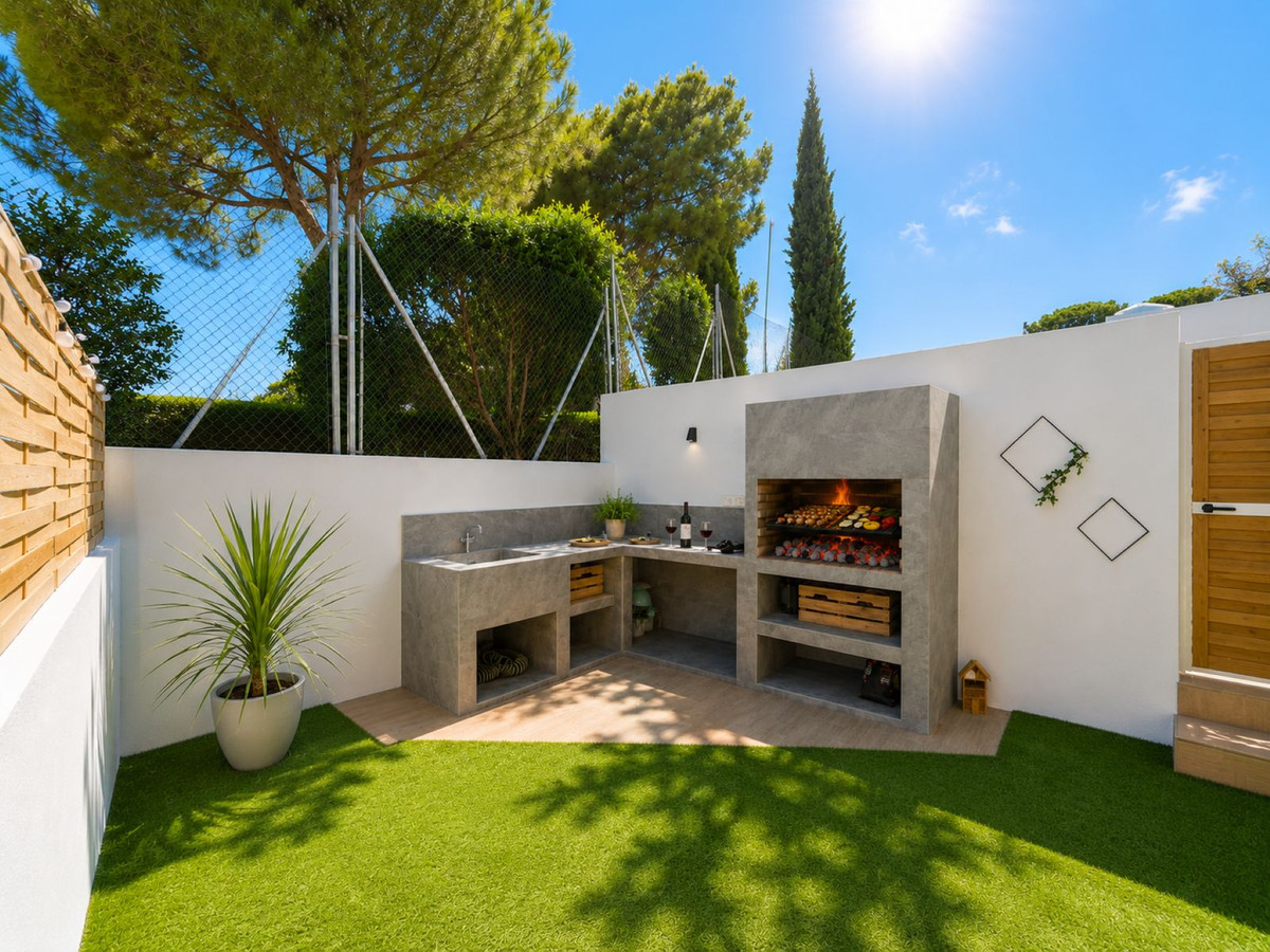 4 Bed Apartment for sale in Casares Playa Costa Del Sol, Málaga, Spain