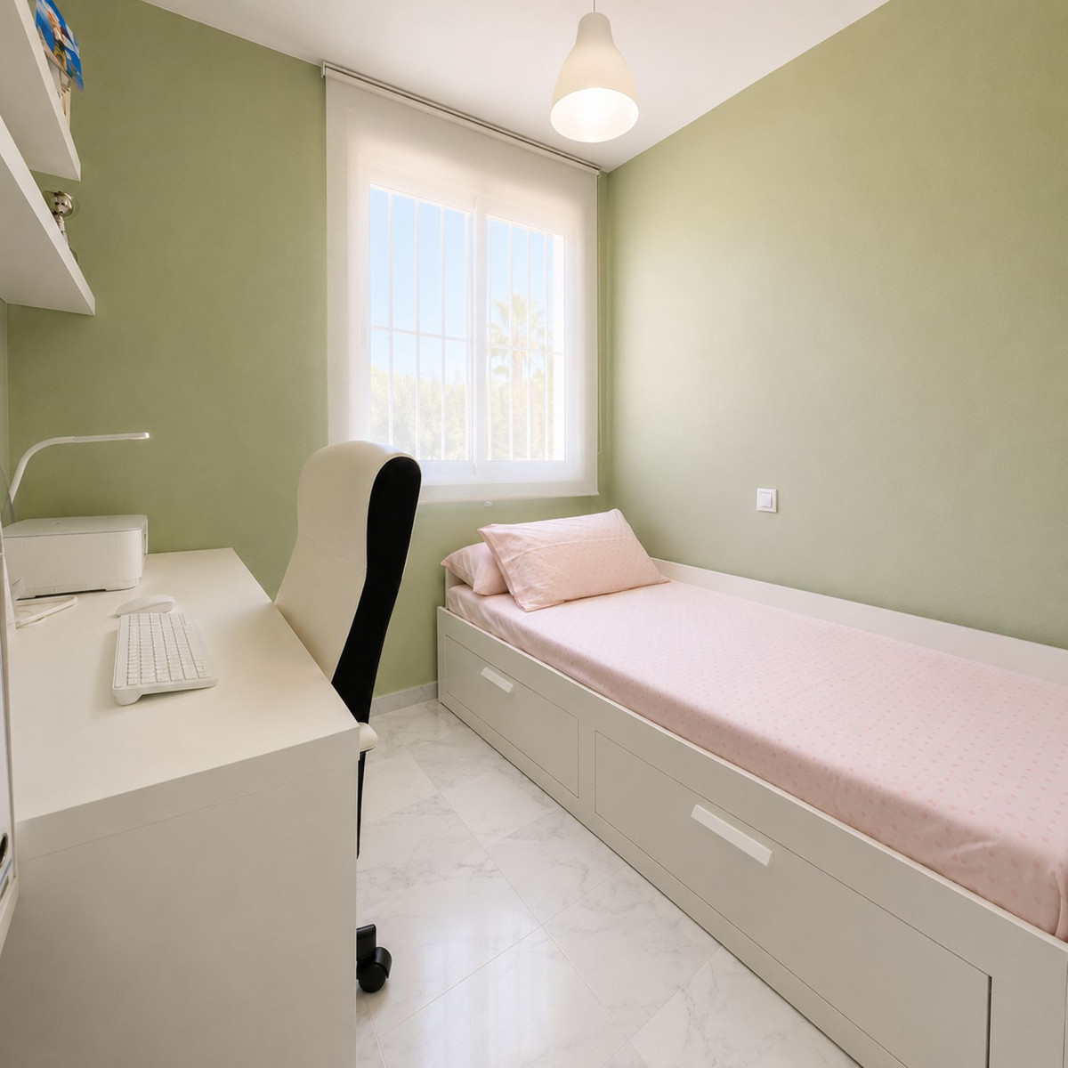 4 Bed Apartment for sale in Casares Playa Costa Del Sol, Málaga, Spain