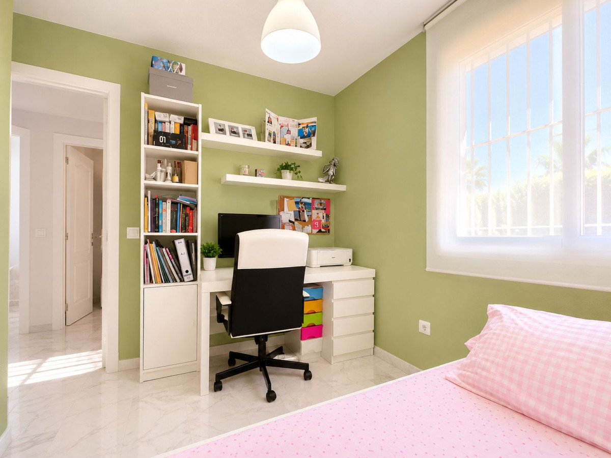 4 Bed Apartment for sale in Casares Playa Costa Del Sol, Málaga, Spain