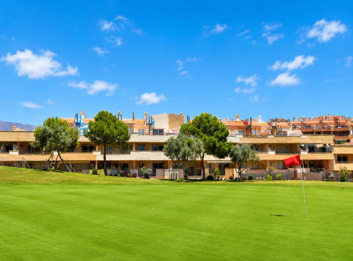 4 Bed Apartment for sale in Casares Playa Costa Del Sol, Málaga, Spain