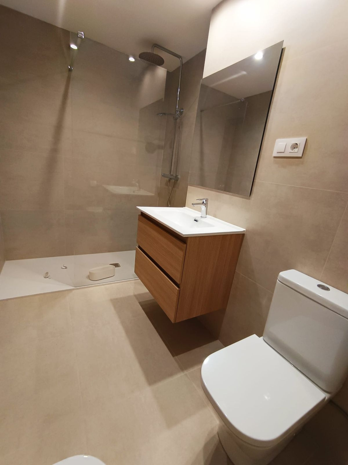 3 Bed Apartment for sale in Fuengirola Costa Del Sol, Málaga, Spain