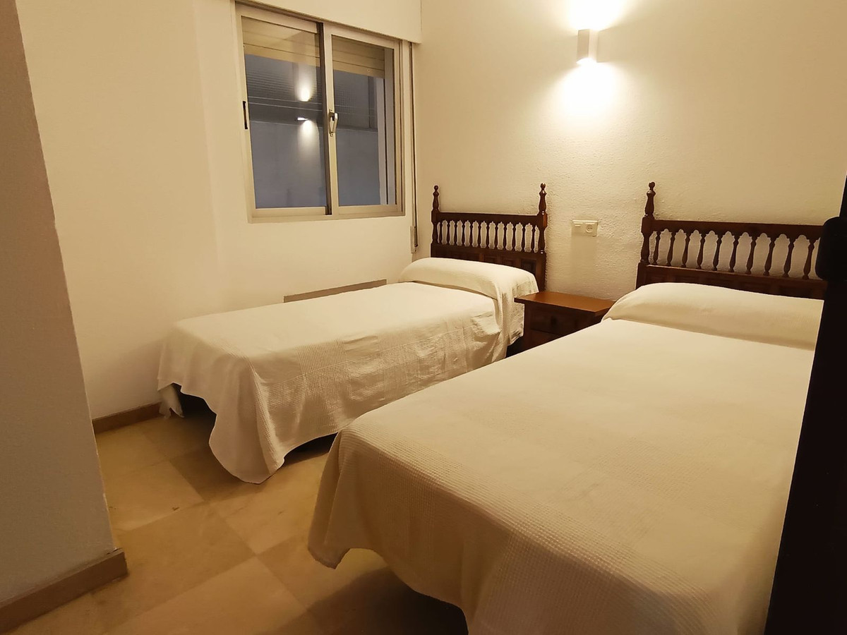 3 Bed Apartment for sale in Fuengirola Costa Del Sol, Málaga, Spain