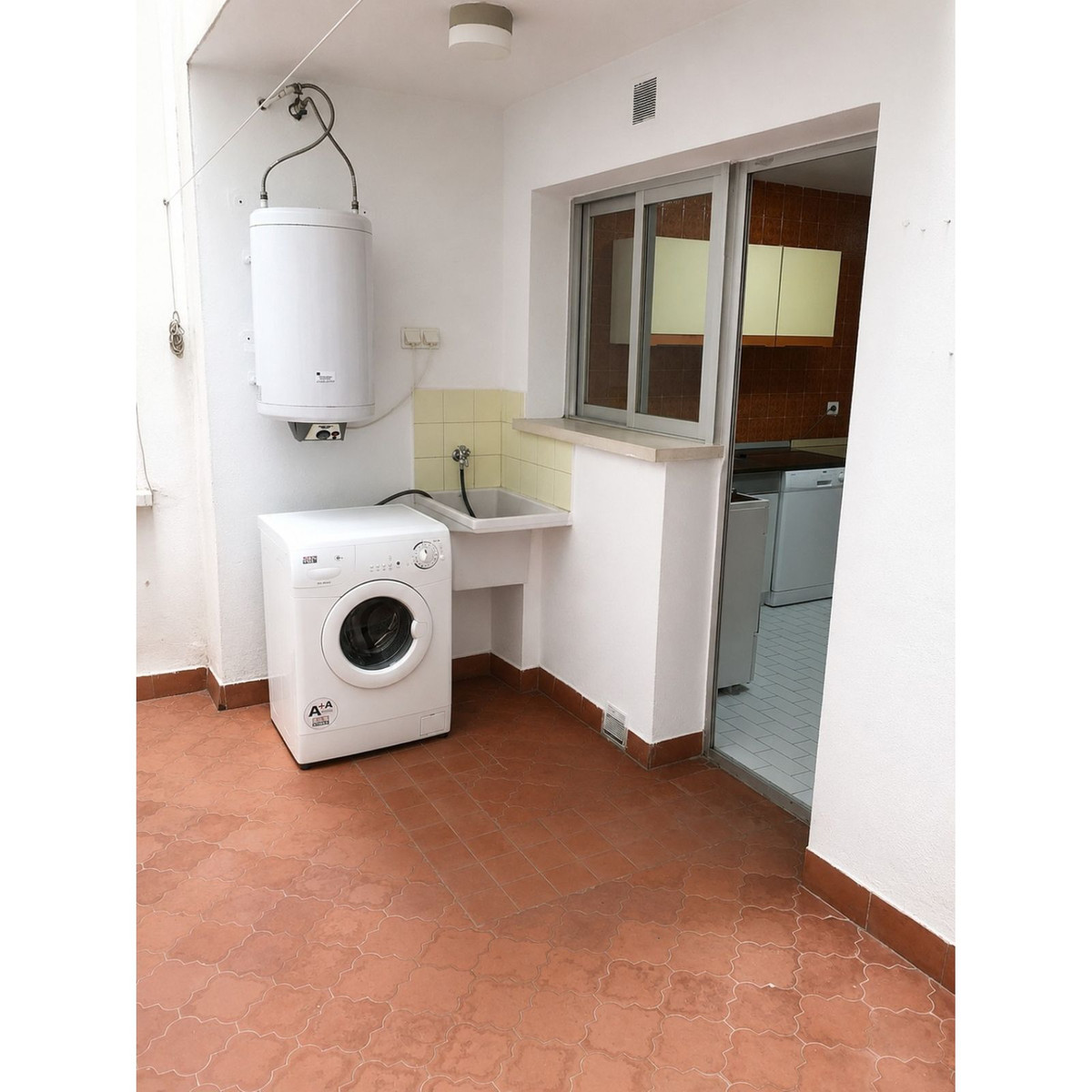 3 Bed Apartment for sale in Fuengirola Costa Del Sol, Málaga, Spain