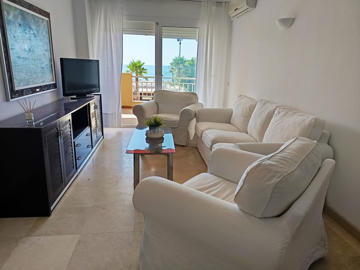 3 Bed Apartment for sale in Fuengirola Costa Del Sol, Málaga, Spain