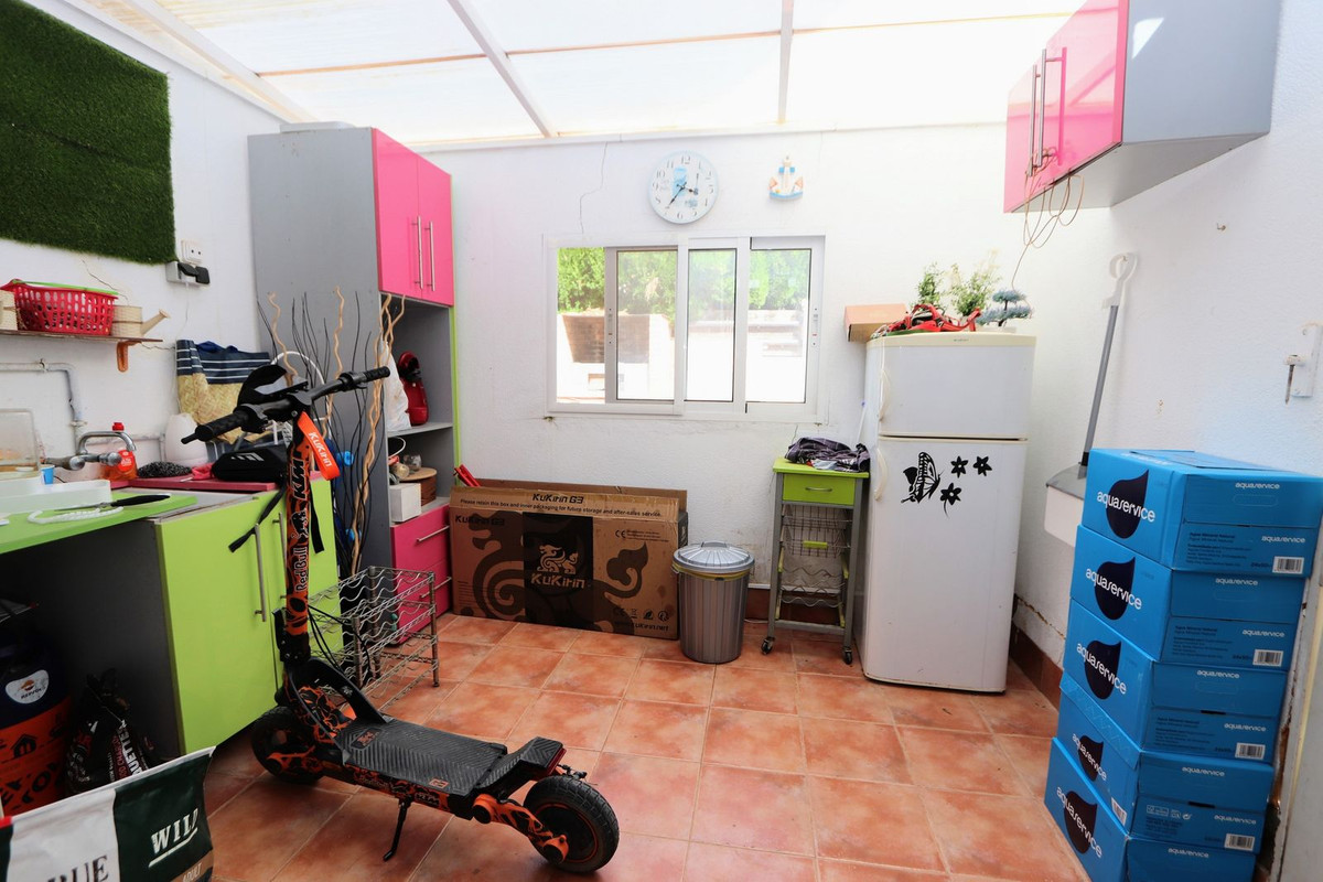 Se vende Villa - Chalet de 4 dormitorios en Costa Calida, Murcia, España
