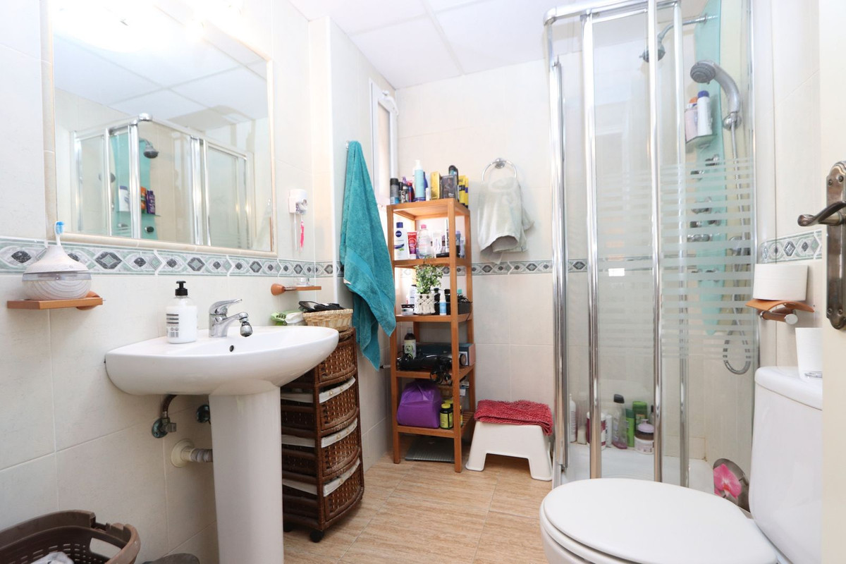 Se vende Villa - Chalet de 4 dormitorios en Costa Calida, Murcia, España
