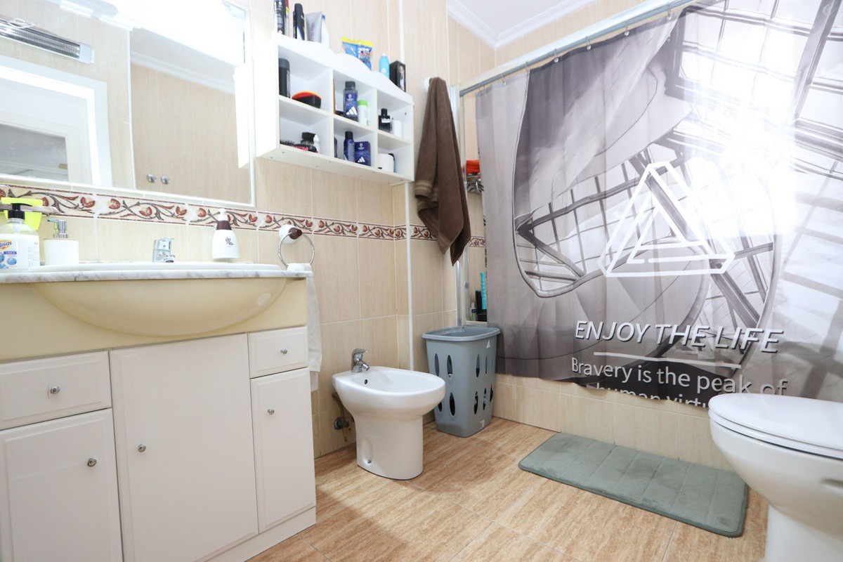 Se vende Villa - Chalet de 4 dormitorios en Costa Calida, Murcia, España