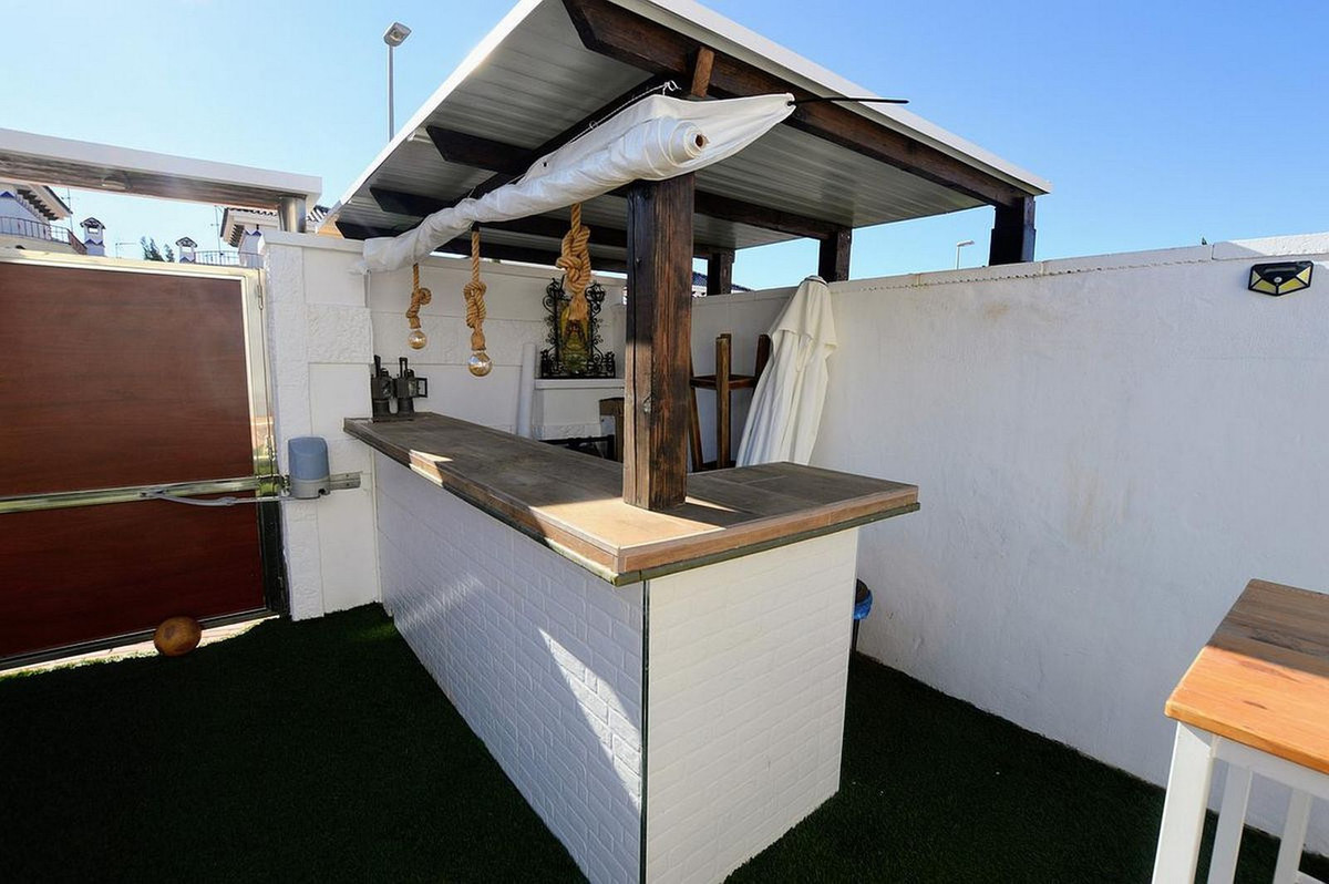 Se vende Villa - Chalet de 4 dormitorios en Costa Calida, Murcia, España